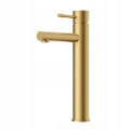 Bateria-umywalkowa-wysoka-stojaca-lazienkowa-brushed-gold-kran-GLAMI-Rodzaj-baterii-Bateria-umywalkowa.jpg