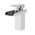 BATERIA-UMYWALKOWA-LAZIENKOWA-F012-CHROM_[77697]_1200.jpg
