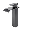 BATERIA-UMYWALKOWA-LAZIENKOWA-F303HB-CZARNY_[68717]_1200.jpg
