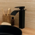 Bateria-lazienkowa-niska-GRANITE-SINK-Elavo-czarna-Stan-opakowania-oryginalne.jpg