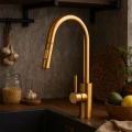 Bateria-kuchenna-z-obrotowa-wyciagana-wylewka-TARA-SLIM-Szczotkowane-zloto-Kod-producenta-LV-TS-06-SZL.jpg